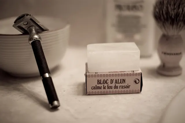 bloc d'alun rasage